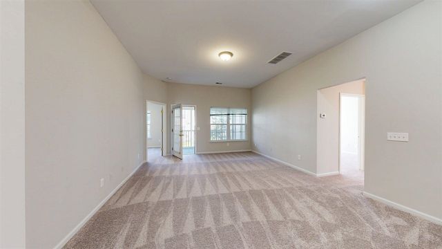 2678 S Knightsbridge Circle, Ann Arbor, MI 48105