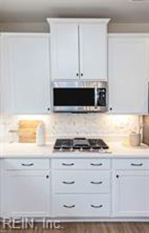 125 Station DR, Suffolk, VA 23434