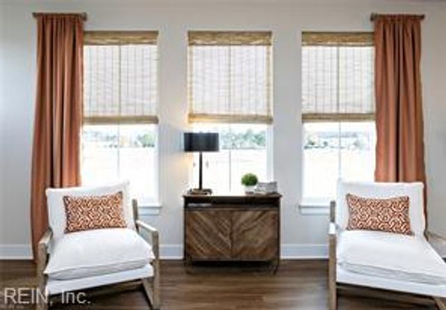 125 Station DR, Suffolk, VA 23434