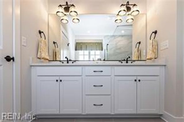 125 Station DR, Suffolk, VA 23434