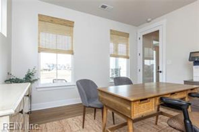 125 Station DR, Suffolk, VA 23434