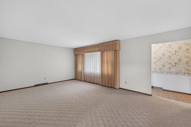 7017 Prairie Drive, Middleton, WI 53562