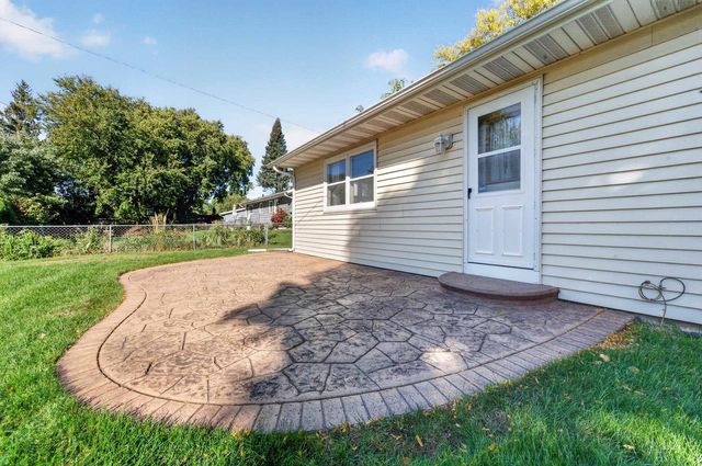 7017 Prairie Drive, Middleton, WI 53562
