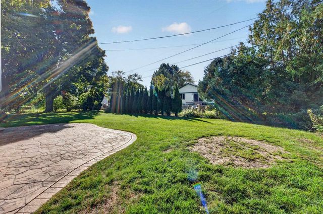 7017 Prairie Drive, Middleton, WI 53562