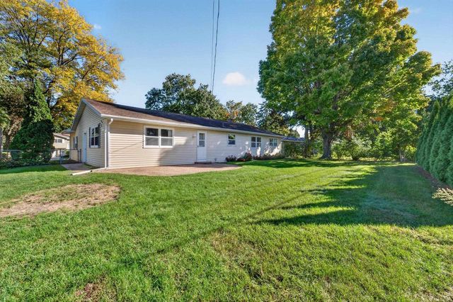 7017 Prairie Drive, Middleton, WI 53562