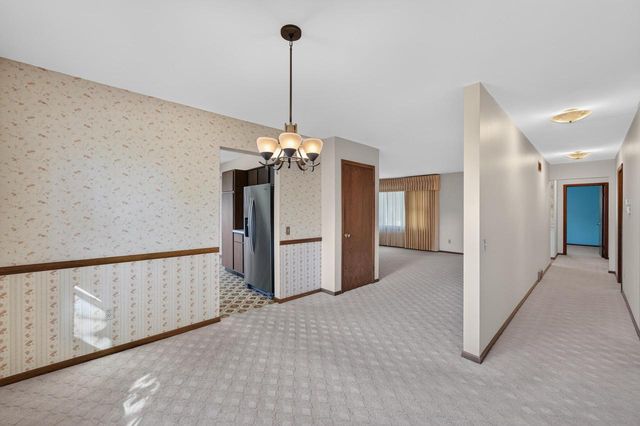7017 Prairie Drive, Middleton, WI 53562