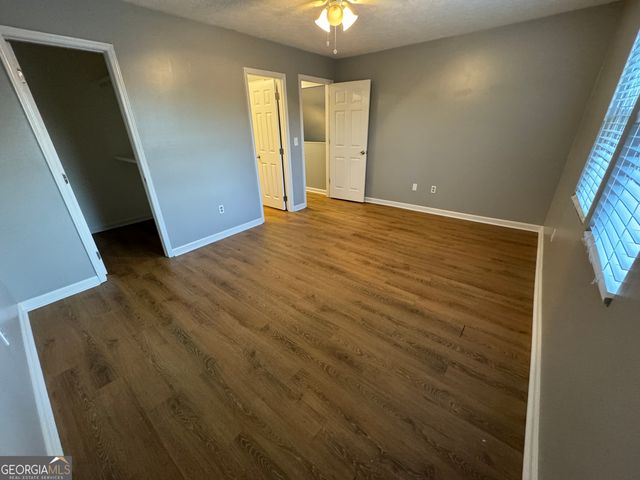 5883 Brookside Drive SE, Mableton, GA 30126