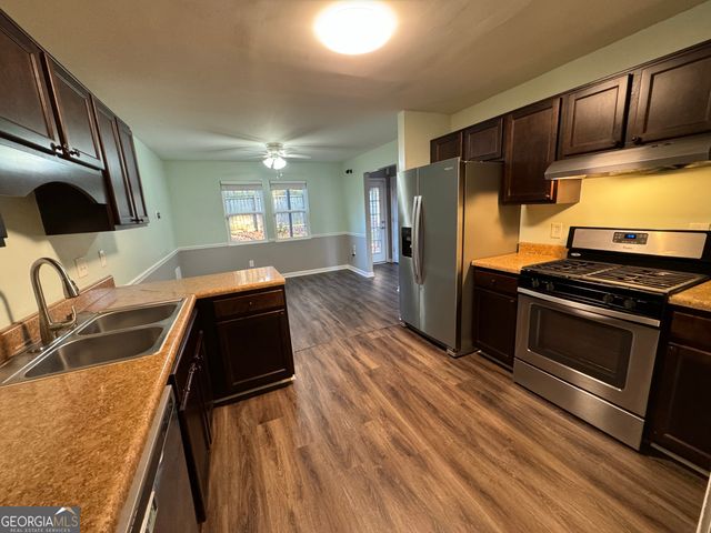 5883 Brookside Drive SE, Mableton, GA 30126