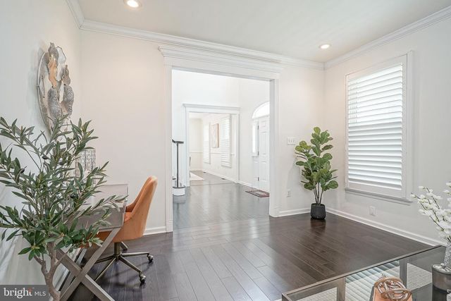 6101 CHURCH RD, Mount Laurel, NJ 08054