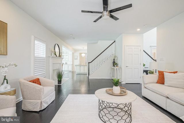 6101 CHURCH RD, Mount Laurel, NJ 08054