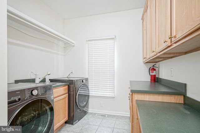 6101 CHURCH RD, Mount Laurel, NJ 08054