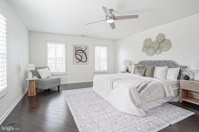 6101 CHURCH RD, Mount Laurel, NJ 08054