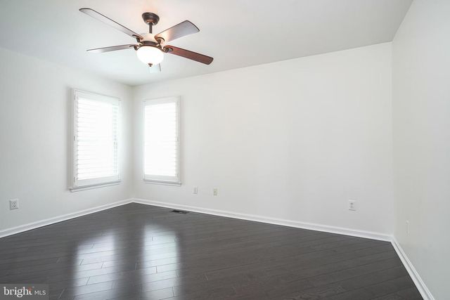 6101 CHURCH RD, Mount Laurel, NJ 08054