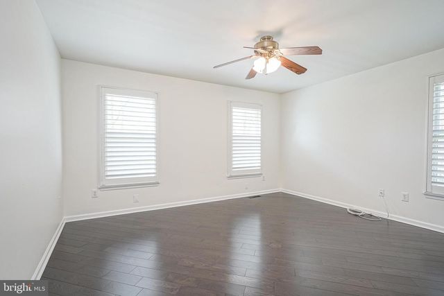 6101 CHURCH RD, Mount Laurel, NJ 08054