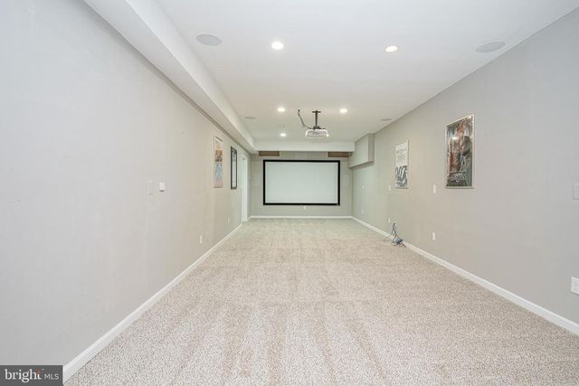 6101 CHURCH RD, Mount Laurel, NJ 08054