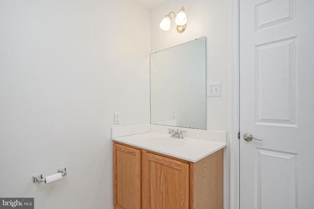 6101 CHURCH RD, Mount Laurel, NJ 08054