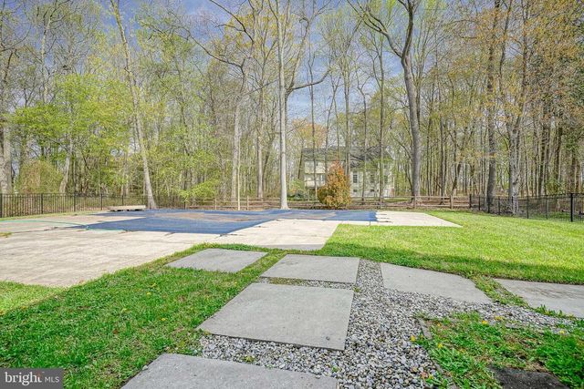 6101 CHURCH RD, Mount Laurel, NJ 08054