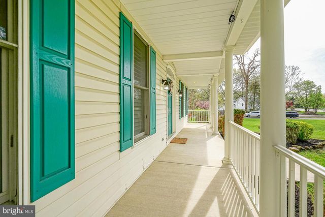 6101 CHURCH RD, Mount Laurel, NJ 08054