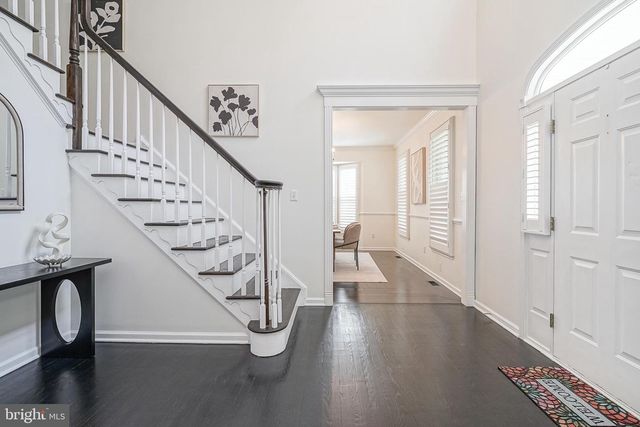 6101 CHURCH RD, Mount Laurel, NJ 08054