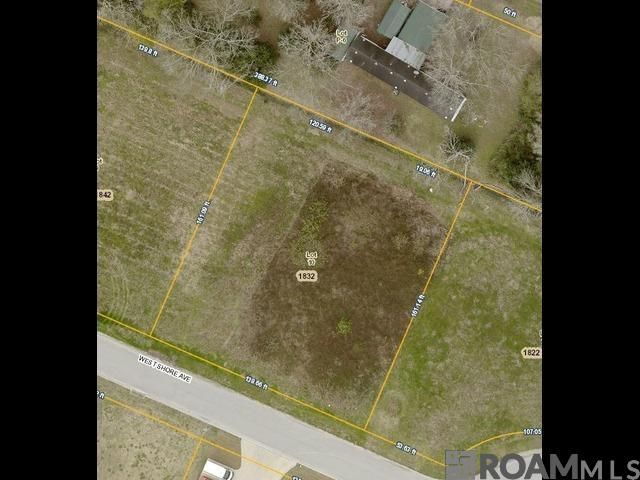 1832 West Shore Ave, Port Allen, LA 70767