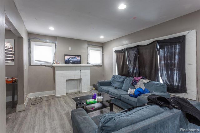 12629 Sorrento Street, Detroit, MI 48227