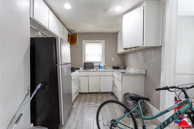 12629 Sorrento Street, Detroit, MI 48227