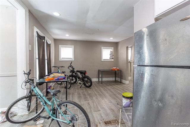 12629 Sorrento Street, Detroit, MI 48227