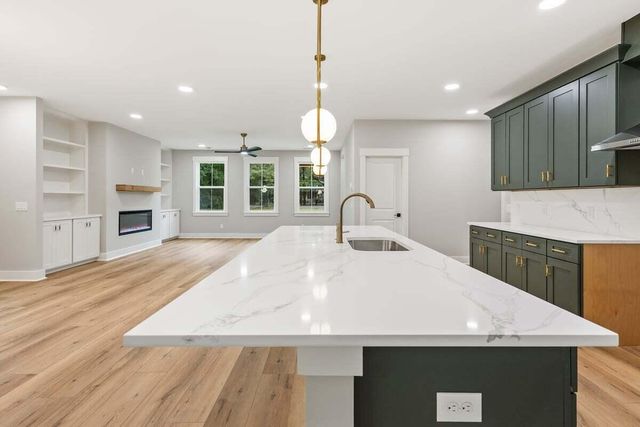 6407 Farm House Road, Ravenel, SC 29470