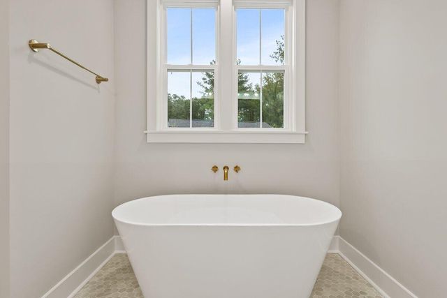 6407 Farm House Road, Ravenel, SC 29470
