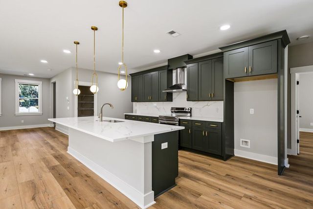 6407 Farm House Road, Ravenel, SC 29470