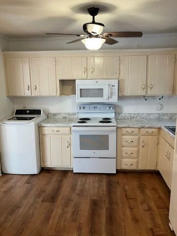 4904 Dolphin Dr, Nashville, TN 37211