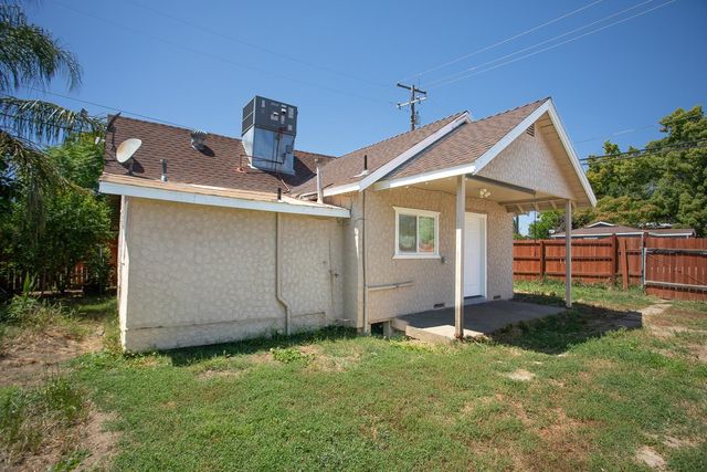 771 Orange St, Yuba City, CA 95991