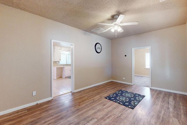 771 Orange St, Yuba City, CA 95991