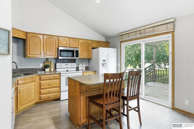 3002 N 154 Avenue, Omaha, NE 68116