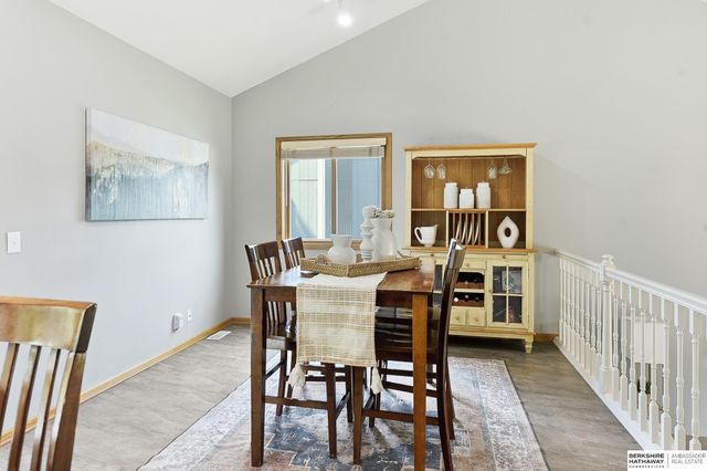 3002 N 154 Avenue, Omaha, NE 68116