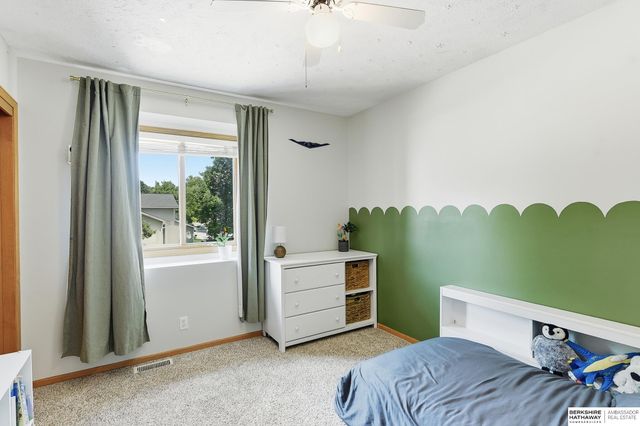 3002 N 154 Avenue, Omaha, NE 68116