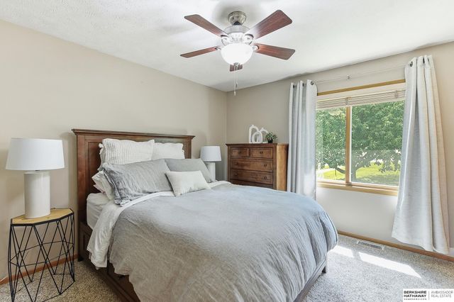 3002 N 154 Avenue, Omaha, NE 68116