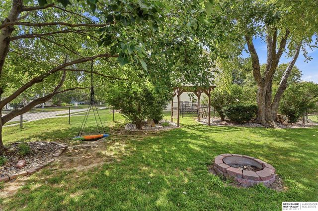 3002 N 154 Avenue, Omaha, NE 68116