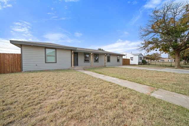 505 N St Francis, Stanton, TX 79782