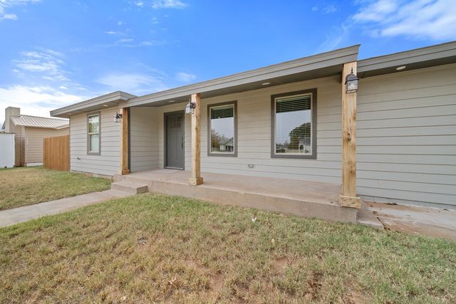 505 N St Francis, Stanton, TX 79782