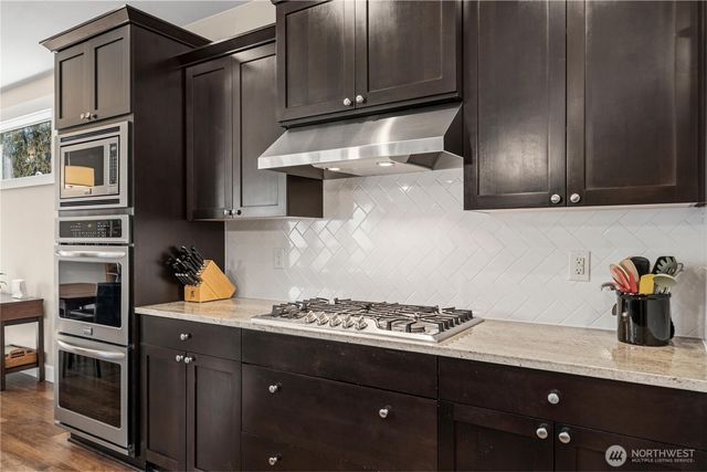 1023 4th Street, Steilacoom, WA 98388