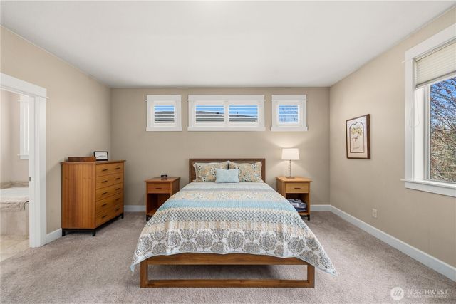 1023 4th Street, Steilacoom, WA 98388