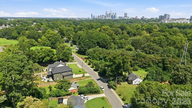 2840 Cowles Road, Charlotte, NC 28208