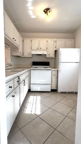 4411 NW 16th Street 207, Fort Lauderdale, FL 33313