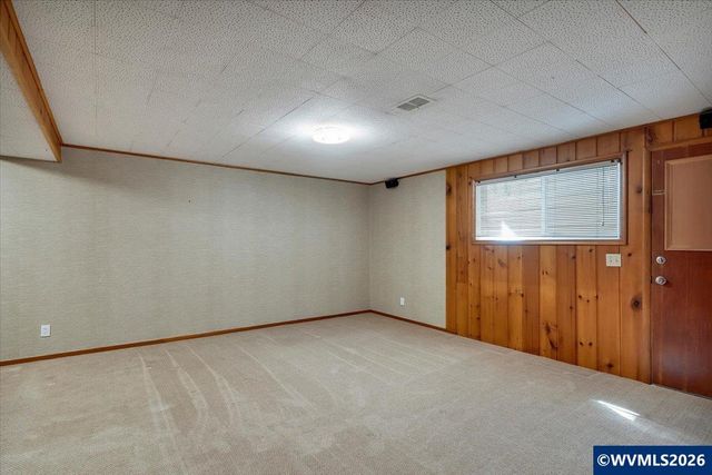 1275 Valley View Dr NW, Salem, OR 97304