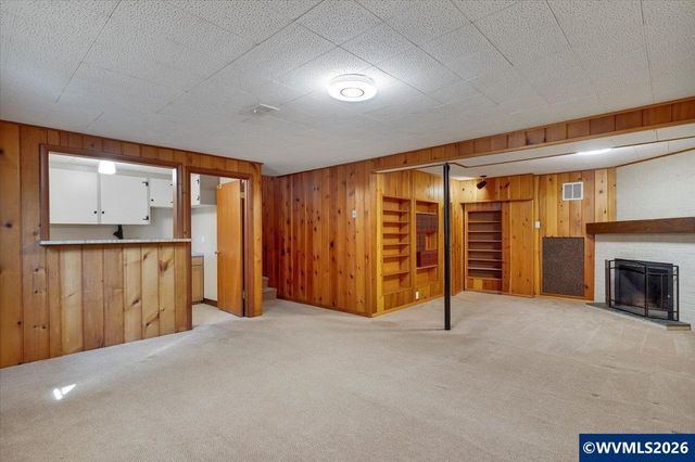 1275 Valley View Dr NW, Salem, OR 97304