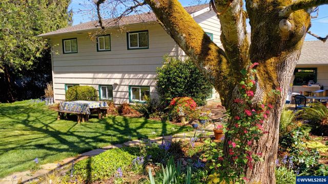 1275 Valley View Dr NW, Salem, OR 97304