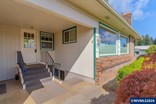 1275 Valley View Dr NW, Salem, OR 97304