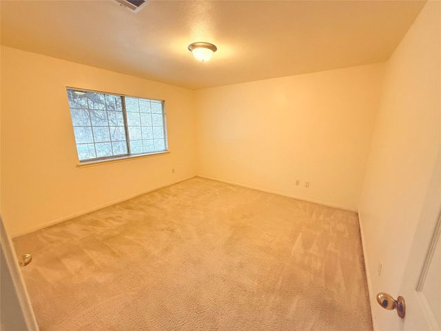 2438 Falcon DR, Round Rock, TX 78681