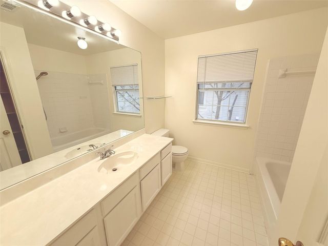 2438 Falcon DR, Round Rock, TX 78681